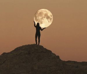 ماه نماد قدرت 