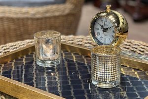 استفاده از شمع برای ایجاد فضایی صمیمی 