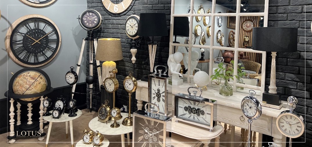 ساعت دیواری چوبی مدرن